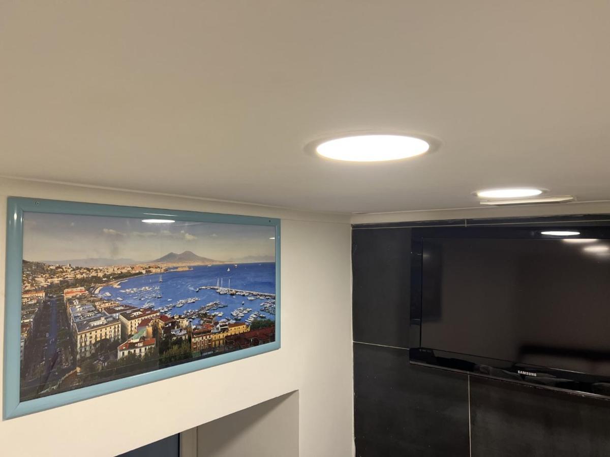 نابولي B&B Luna Rossa المظهر الخارجي الصورة